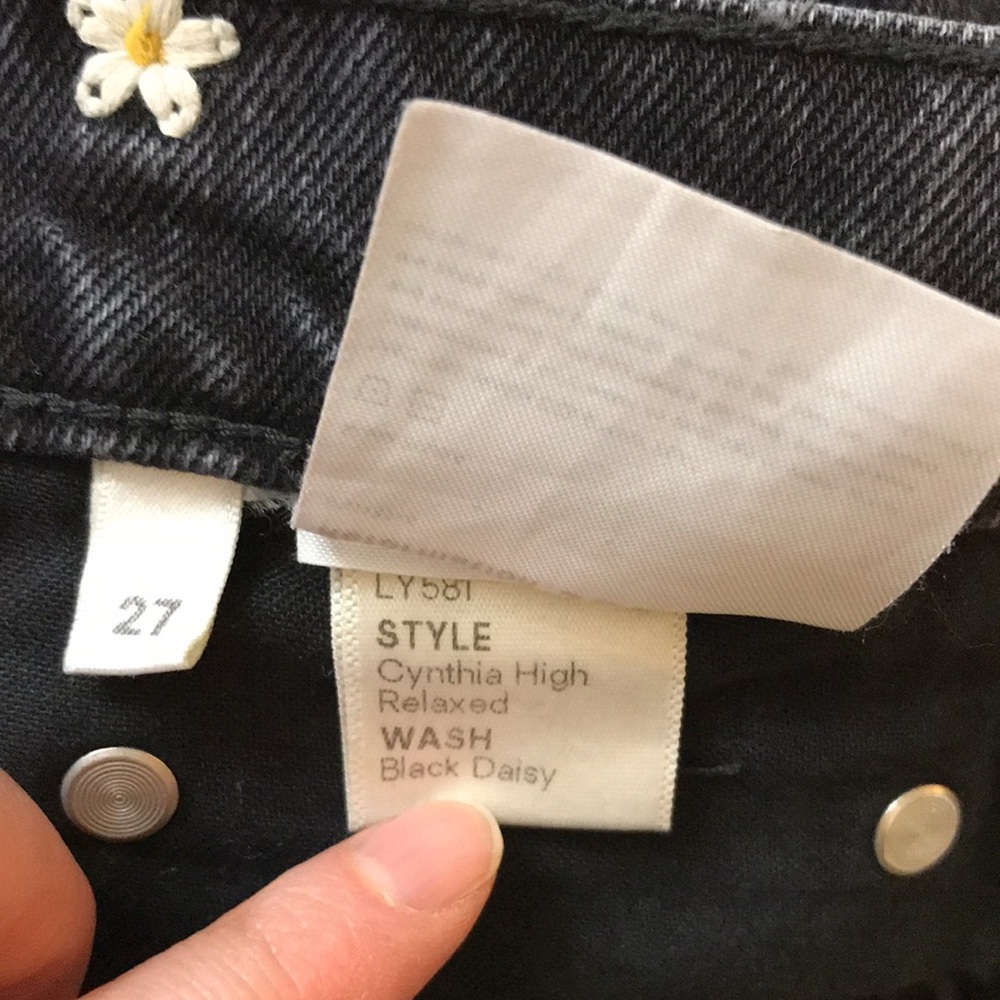 Reformation Cynthia High Relaxed Black Daisy Jeans Size 27 - Picture 11 of 16